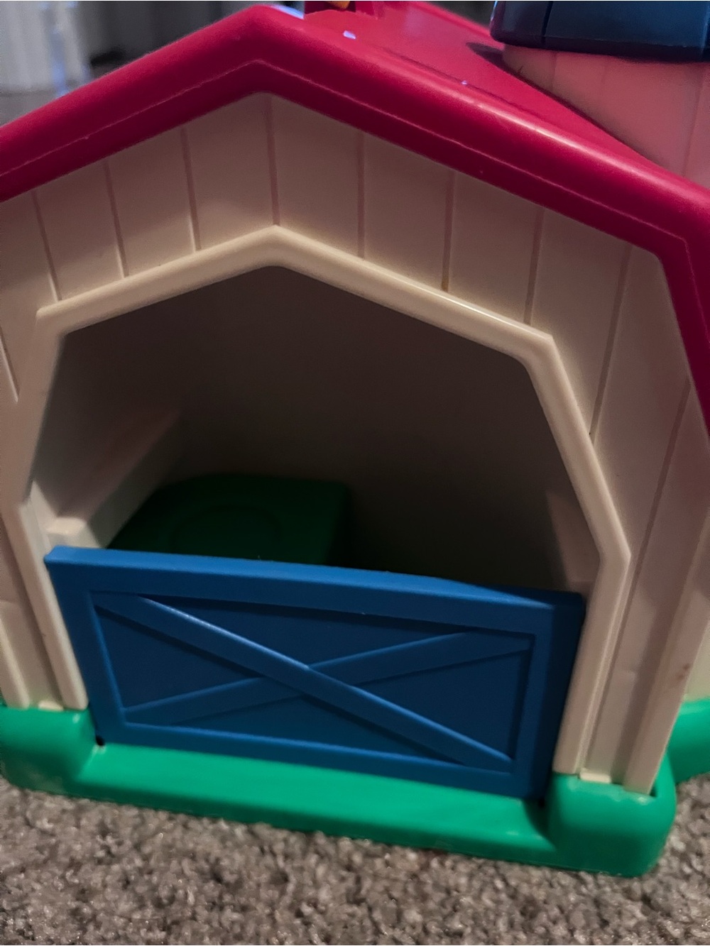 Vintage 1990 Fisher Price Barn - Picture 6 of 6